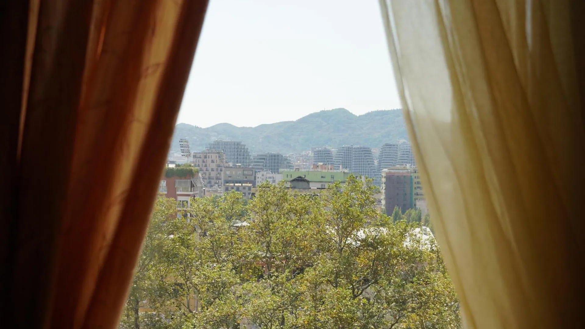 Panoramic Apartment 地拉那